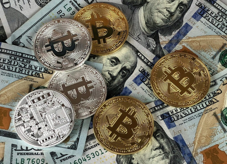 mulher-condenada-por-lavagem-de-bitcoin-em-fraude-de-us-6-bi